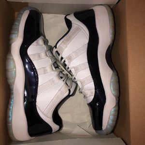 Jordan 11s